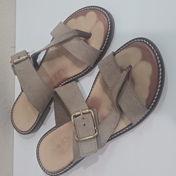 🌼 COACH AND FOUR SANDALS 🌼 - Picture 1 of 12